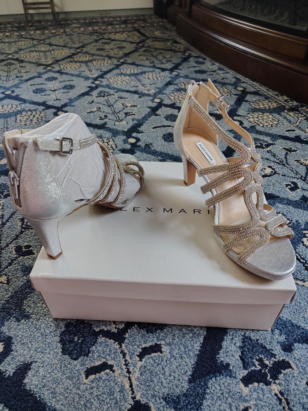 Alex Marie Women's Silver Strappy Dress Heels Sz. 8